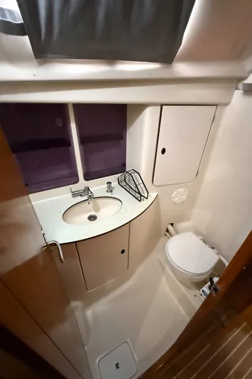 Mockingbird Yacht Photos Pics 