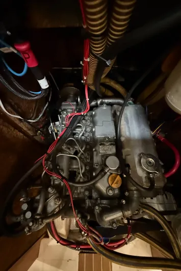 Mockingbird Yacht Photos Pics 