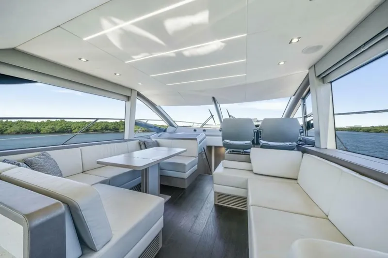  Yacht Photos Pics 2018 Sunseeker 52 Manhattan - Image 28