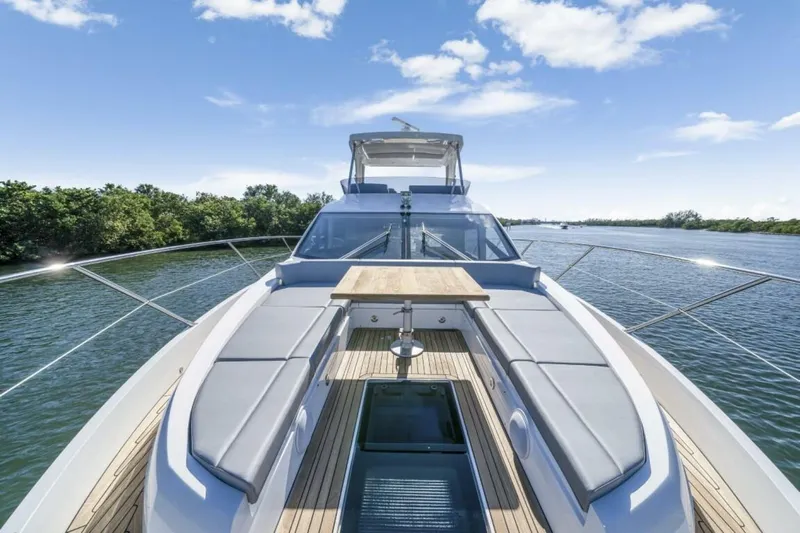  Yacht Photos Pics 2018 Sunseeker 52 Manhattan - Image 55