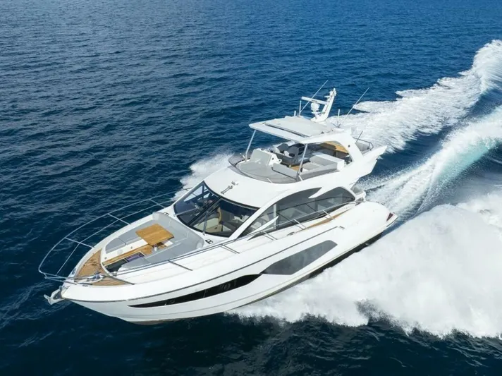  Yacht Photos Pics 2018 Sunseeker 52 Manhattan - Image 3
