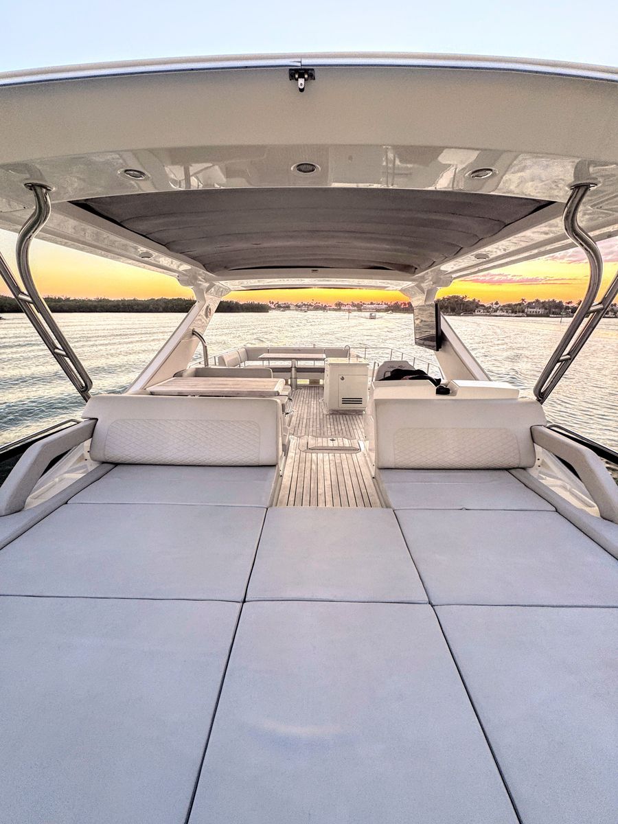 2018 Sea Ray 65 