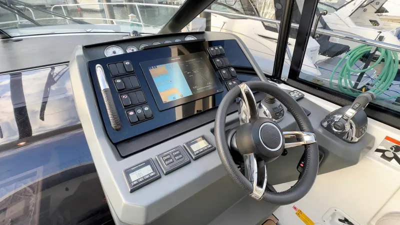 Chichochu Yacht Photos Pics 