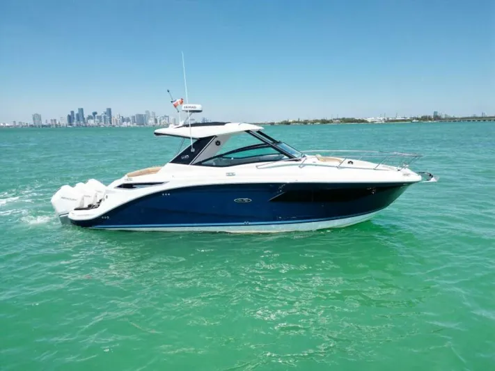  Yacht Photos Pics 2022 Sea Ray 320 Sundancer Ob - Image 1