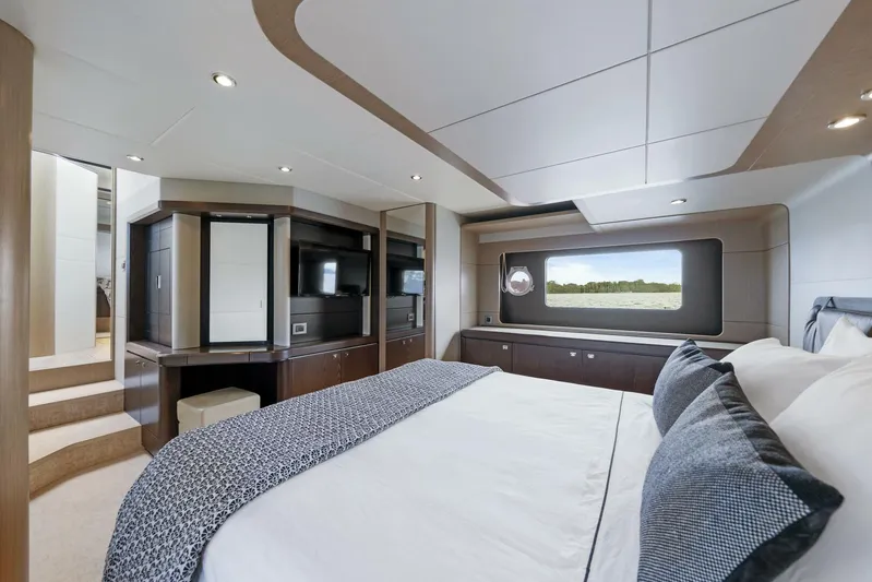  Yacht Photos Pics 2019 Absolute 58 Fly - Image 37