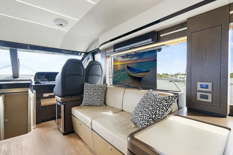  Yacht Photos Pics 2019 Absolute 58 Fly - Image 25