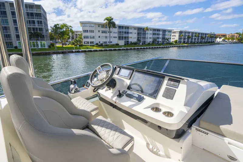  Yacht Photos Pics 2019 Absolute 58 Fly - Image 52