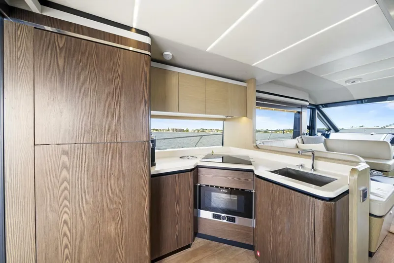  Yacht Photos Pics 2019 Absolute 58 Fly - Image 22