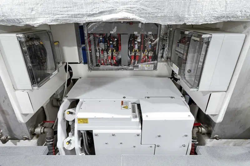  Yacht Photos Pics 2019 Absolute 58 Fly - Image 62