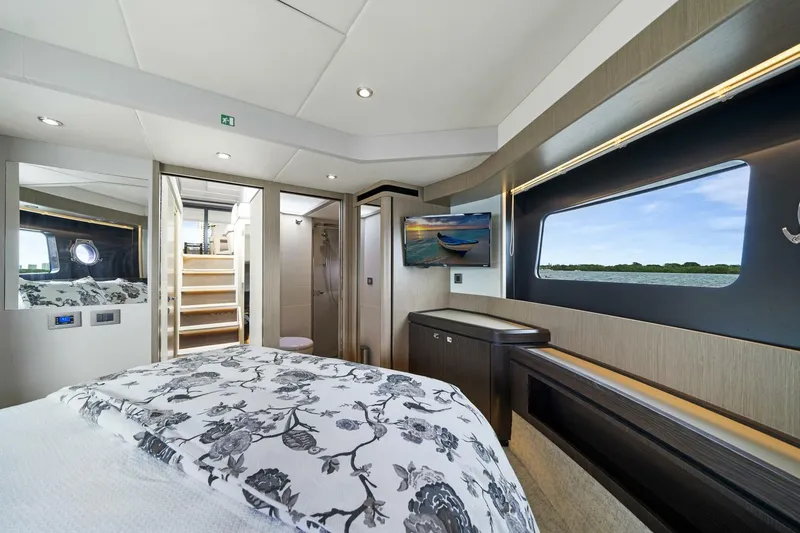  Yacht Photos Pics 2019 Absolute 58 Fly - Image 32