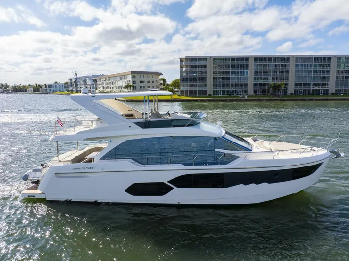  Yacht Photos Pics 2019 Absolute 58 Fly - Image 9