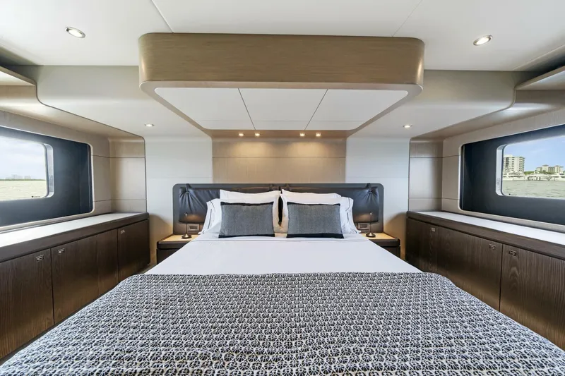  Yacht Photos Pics 2019 Absolute 58 Fly - Image 36