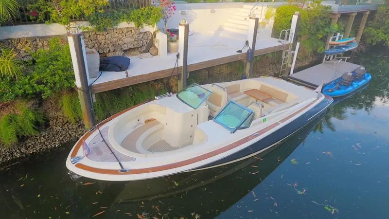  Yacht Photos Pics 2020 Chris-craft Launch 30 - Image 6