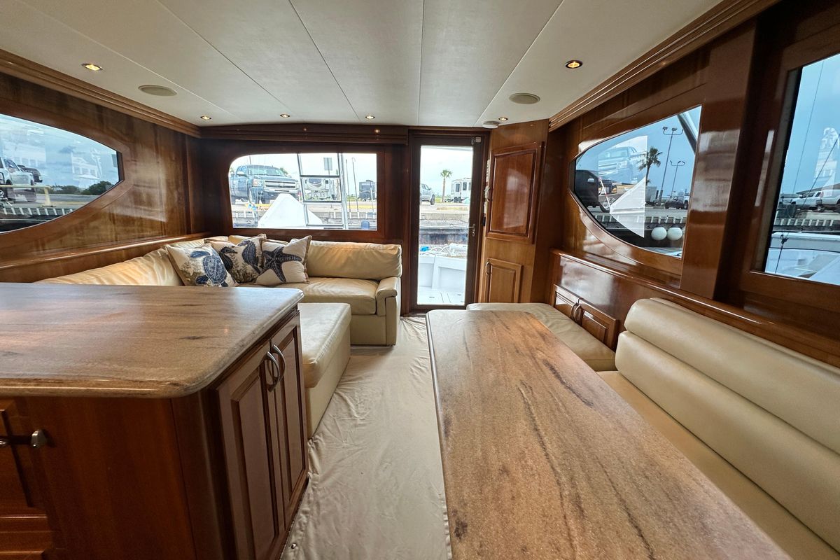 2002 Hatteras 50 
