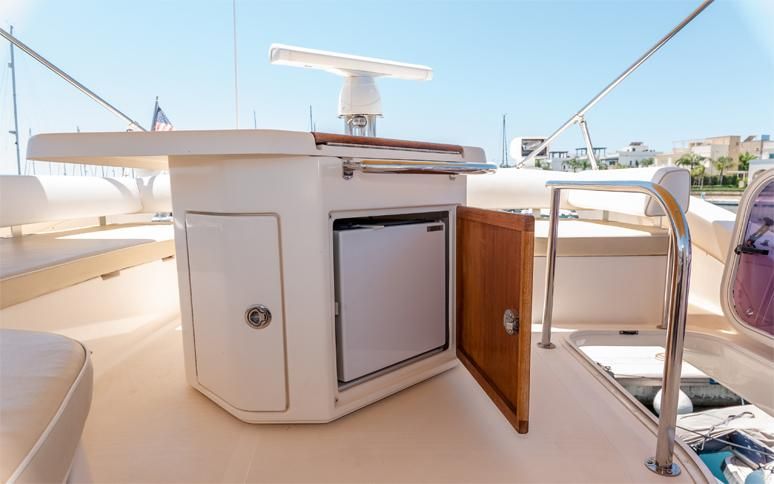 2011 Azimut 48 