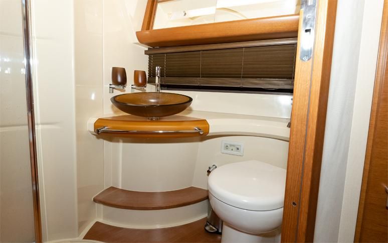 2011 Azimut 48 