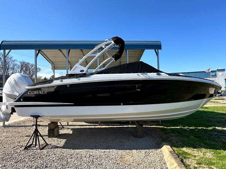 2023 Cobalt R4 Outboard Bowrider for sale YachtWorld