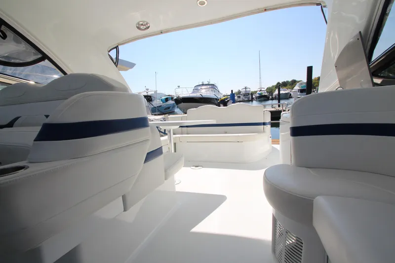  Yacht Photos Pics Interior of 2012 Formula 400 Super Sport yacht with white and blue seating.
