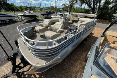 Bass Tracker Sportfish 24 DLX