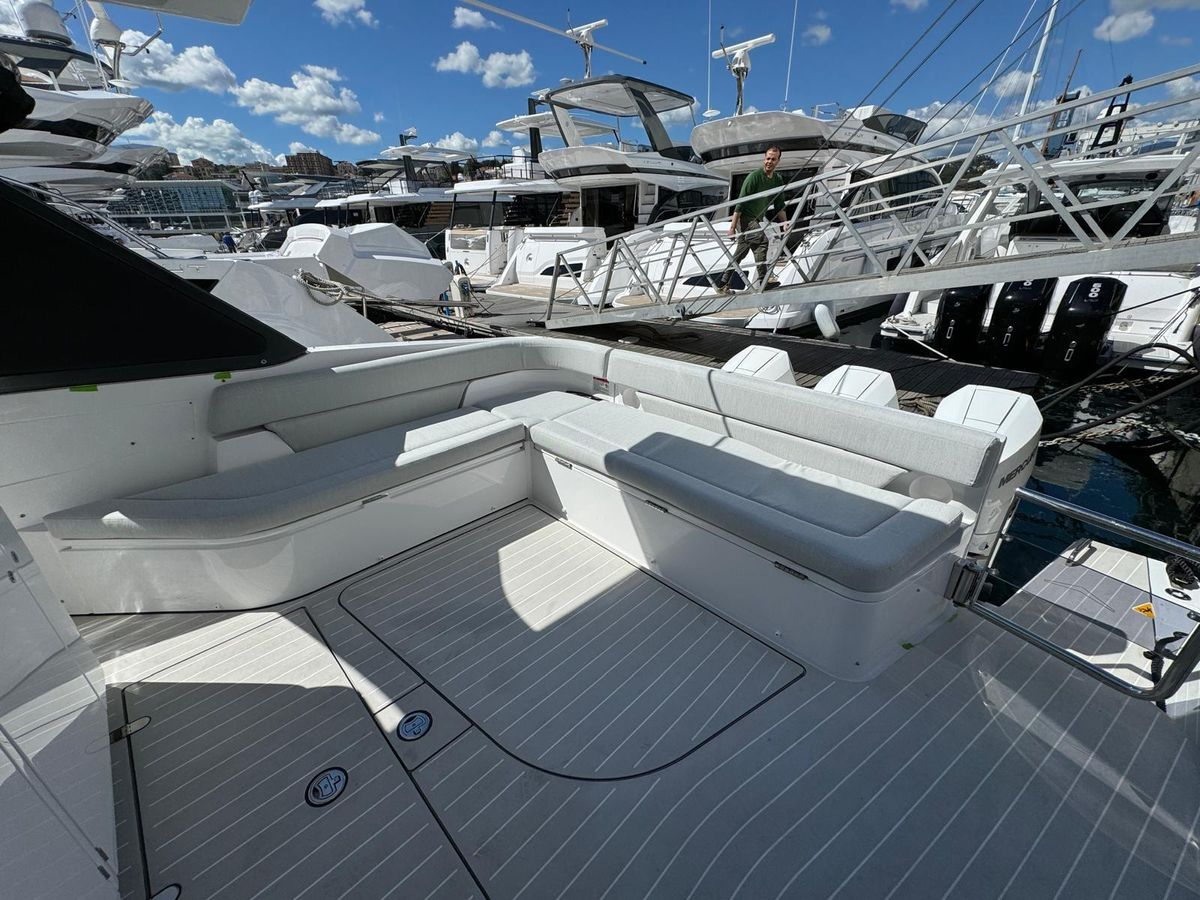 2024 Azimut 42 