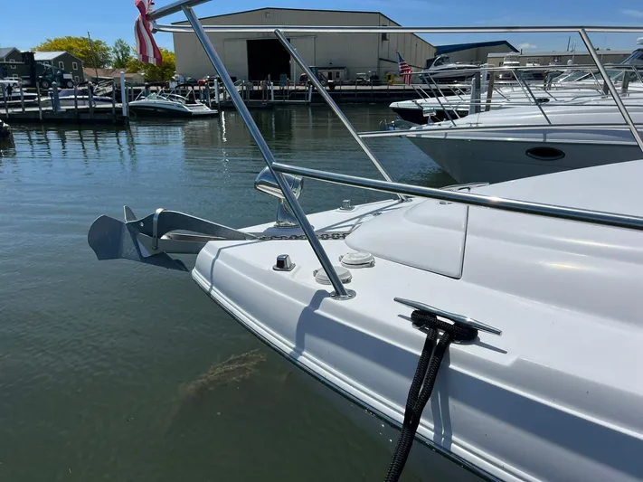 2006 Four Winns 348 Vista Yacht Photos Pics 2006 Four Winns 348 Vista yacht docked in a marina, featuring sleek white design.