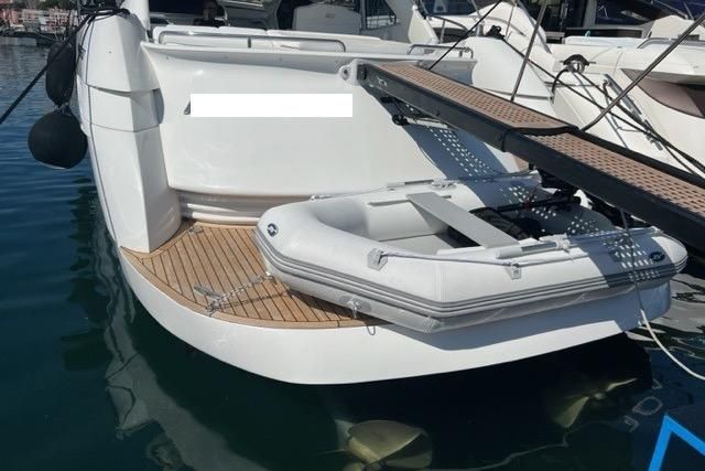 2011 Pershing 49 
