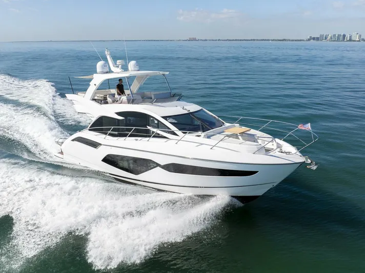  Yacht Photos Pics 2017 Sunseeker 52 Manhattan - Image 2