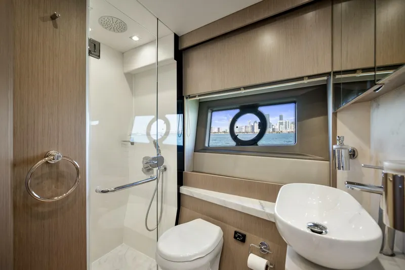  Yacht Photos Pics 2017 Sunseeker 52 Manhattan - Image 32