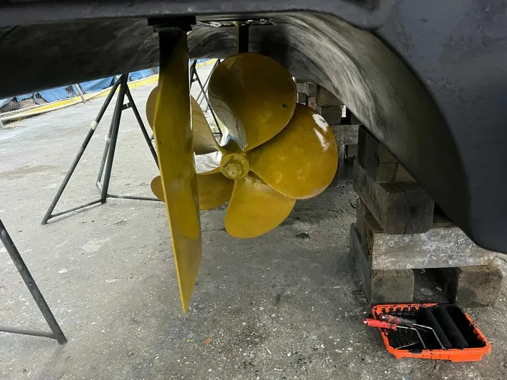  Yacht Photos Pics 2017 Sunseeker 52 Manhattan - Image 52