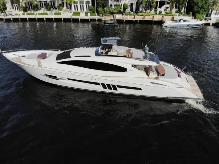 New Life Yacht Photos Pics 