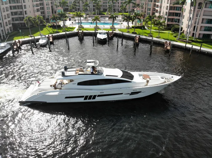 New Life Yacht Photos Pics 