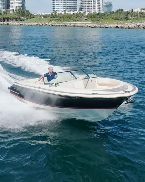 2018 Chris-Craft 30 Launch