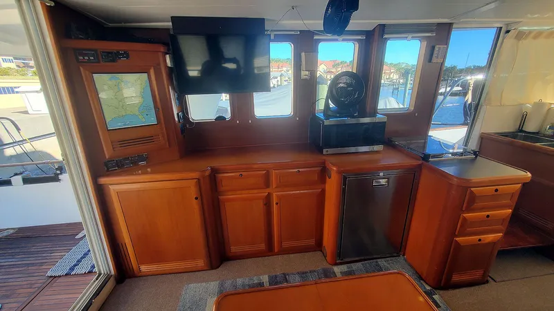 Kissed Some Frogs Yacht Photos Pics Salon Port