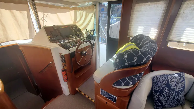 Kissed Some Frogs Yacht Photos Pics Lower Helm Starboard Forward