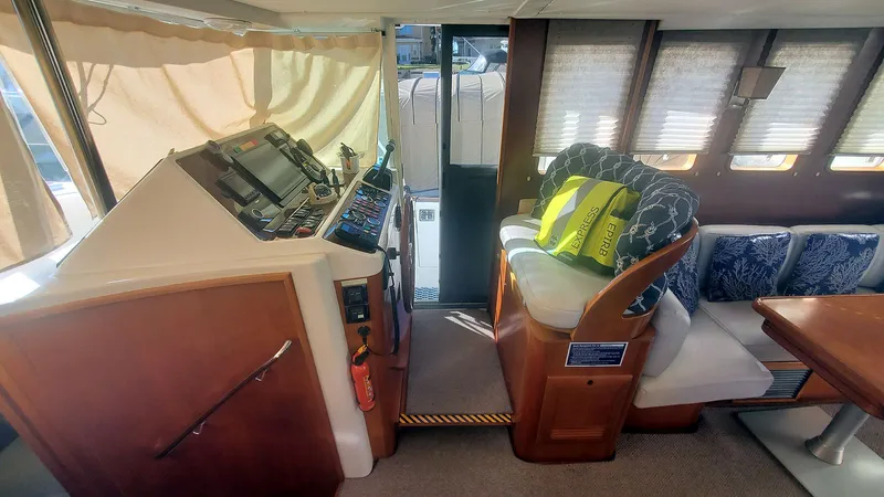 Kissed Some Frogs Yacht Photos Pics Lower Helm Starboard