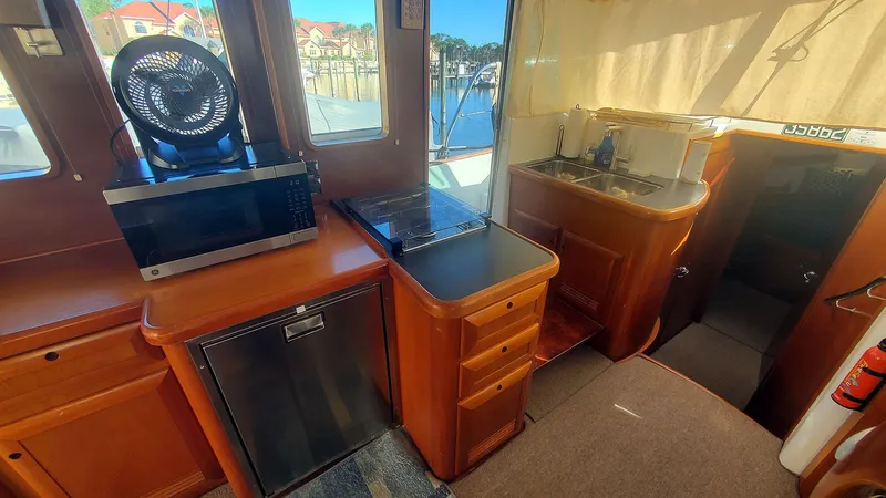 Kissed Some Frogs Yacht Photos Pics Galley