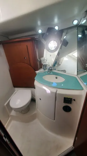 Kissed Some Frogs Yacht Photos Pics Master Head