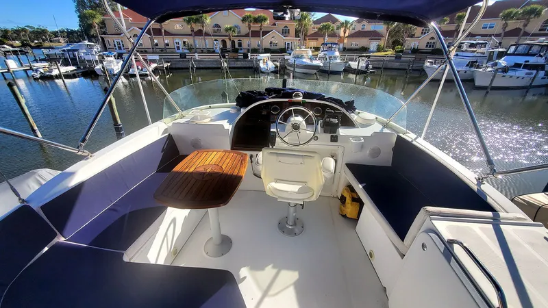 Kissed Some Frogs Yacht Photos Pics Flybridge Forward