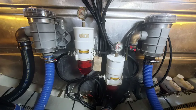 Kissed Some Frogs Yacht Photos Pics Main Engines Fuel Filtration