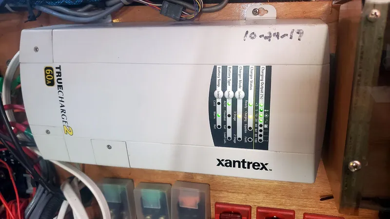 Kissed Some Frogs Yacht Photos Pics House Start Battery Charge