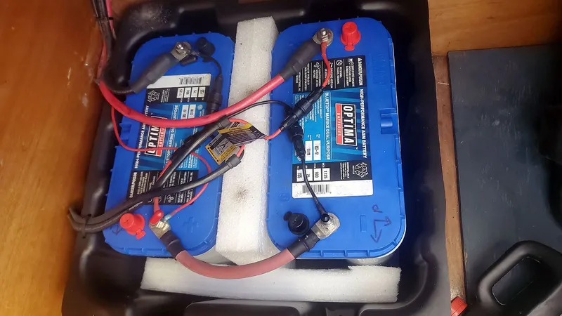 Kissed Some Frogs Yacht Photos Pics Stern Thruster Battery Bank