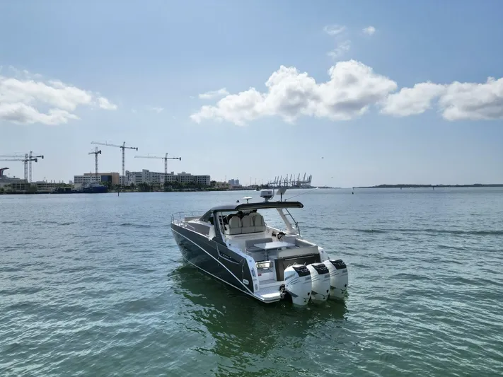  Yacht Photos Pics 2020 Azimut Verve 40 - Image 23