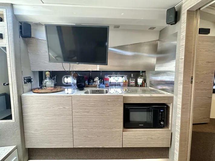  Yacht Photos Pics 2020 Azimut Verve 40 - Image 37