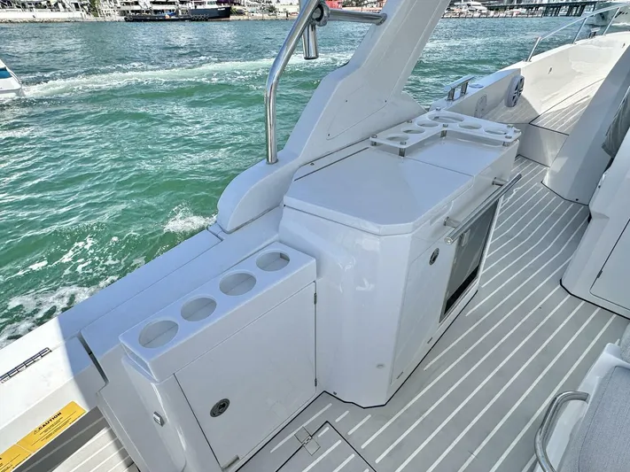  Yacht Photos Pics 2020 Azimut Verve 40 - Image 50