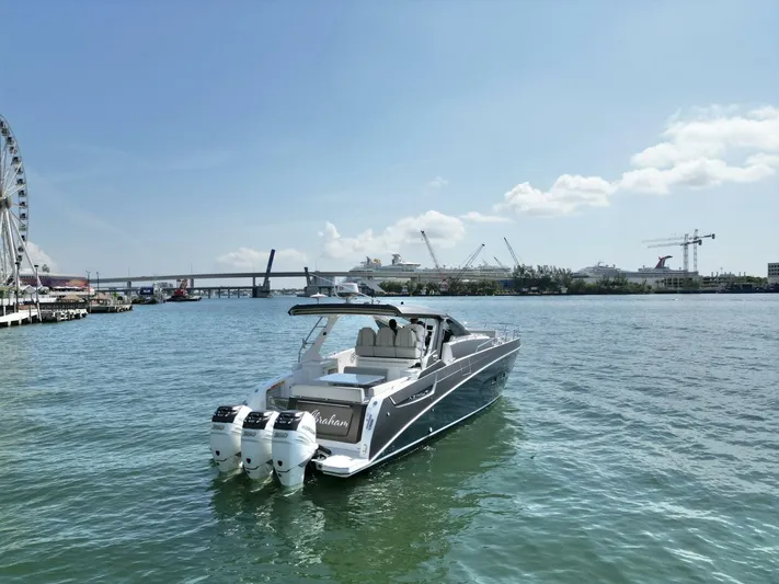  Yacht Photos Pics 2020 Azimut Verve 40 - Image 22