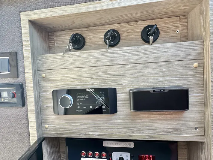  Yacht Photos Pics 2020 Azimut Verve 40 - Image 39