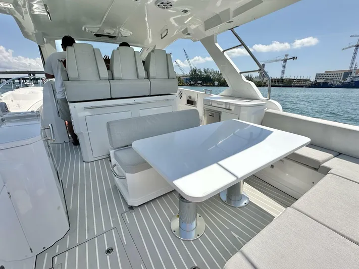  Yacht Photos Pics 2020 Azimut Verve 40 - Image 49