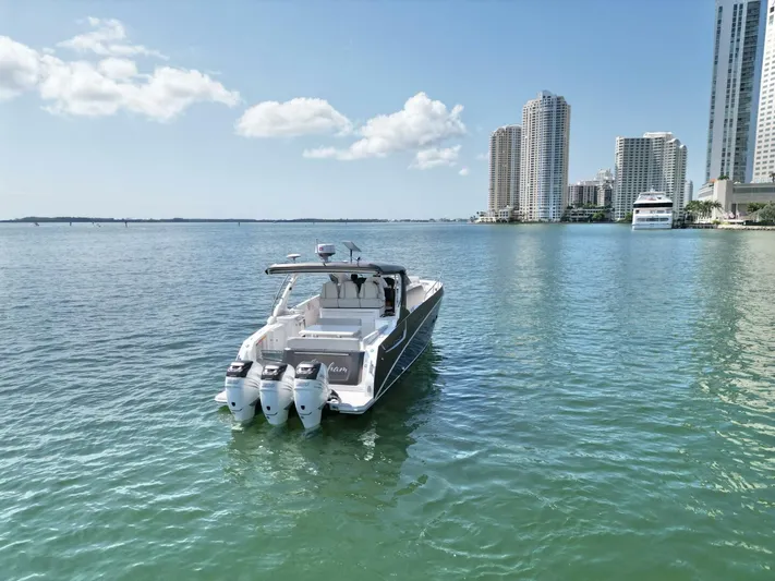  Yacht Photos Pics 2020 Azimut Verve 40 - Image 5