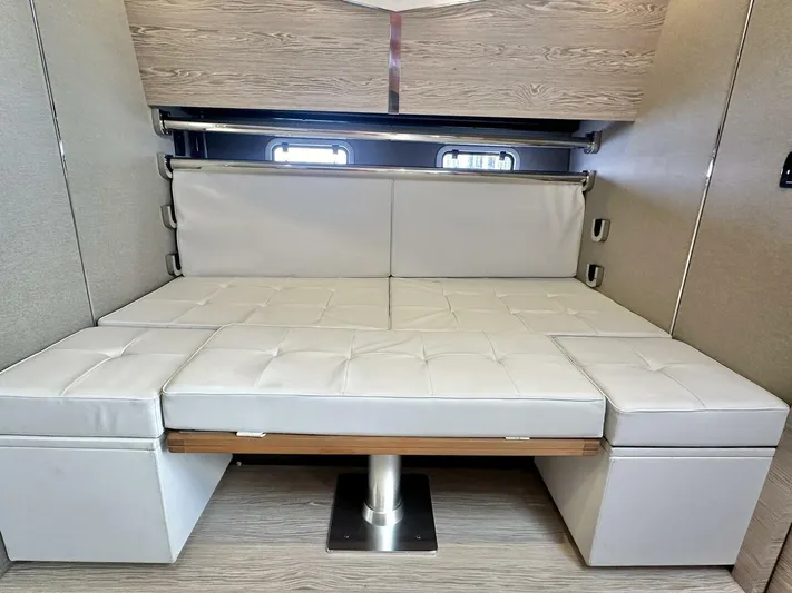  Yacht Photos Pics 2020 Azimut Verve 40 - Image 34