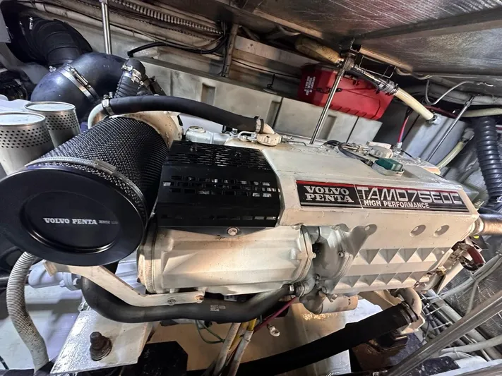 Nani Yacht Photos Pics 